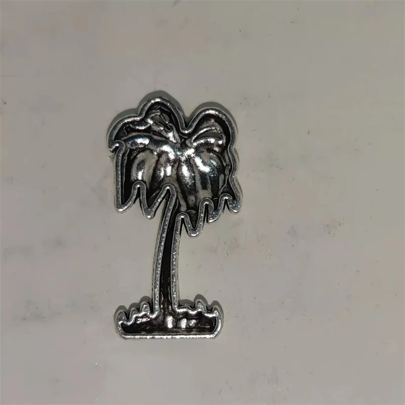 Креативный серебряный значок и – обзор и цена Men Accessories In Silver